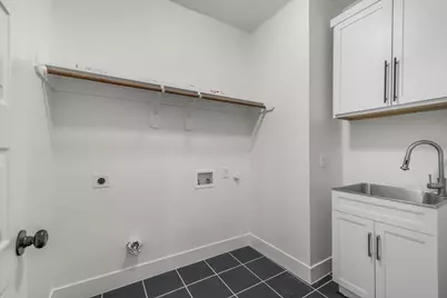 415 Hensley Drive, Grand Prairie, TX 75050 - Photo 14