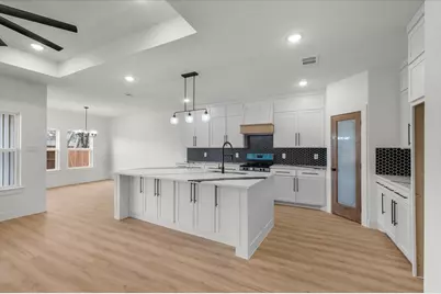 415 Hensley Drive, Grand Prairie, TX 75050 - Photo 4