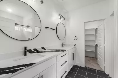 415 Hensley Drive, Grand Prairie, TX 75050 - Photo 8