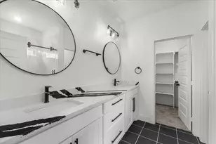 415 Hensley Dr, Grand Prairie, TX 75050 - Photo 8