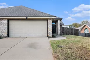 234 Rentz Pl Cir, Weatherford, TX 76086 - Photo 2