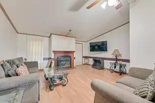 130 Meadowview Ln, Point, TX 75472 - Photo 18