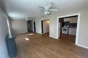 900 Elizabeth Blvd, Granbury, TX 76048 - Photo 6