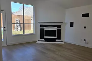 10013 Daly Dr, Fort Worth, TX 76053 - Photo 8