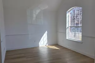 10013 Daly Dr, Fort Worth, TX 76053 - Photo 6