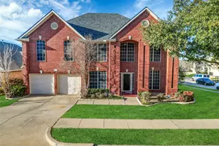 5300 Sunnyway Dr, Fort Worth, TX 76123 - Photo 2