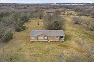 833 County Rd 426, Cleburne, TX 76031 - Photo 1