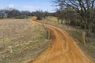 833 County Rd 426, Cleburne, TX 76031 - Photo 4