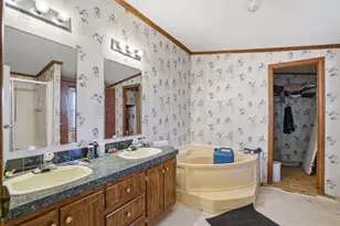 833 County Rd 426, Cleburne, TX 76031 - Photo 18