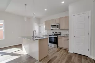 1402 Arizona Ave, Fort Worth, TX 76104 - Photo 12