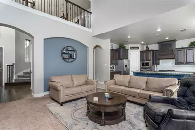 704 Elm Creek Circle, Mansfield, TX 76063 - Photo 12