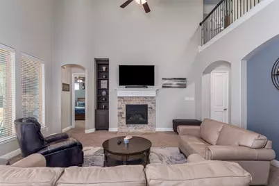 704 Elm Creek Circle, Mansfield, TX 76063 - Photo 10