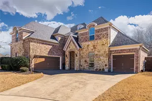 704 Elm Creek Cir, Mansfield, TX 76063 - Photo 4