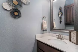704 Elm Creek Cir, Mansfield, TX 76063 - Photo 8