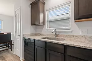 116 Austin Ave, Venus, TX 76084 - Photo 10