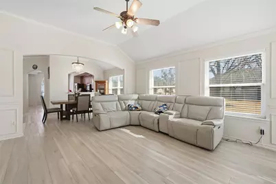 4410 New Meadow Drive, Mansfield, TX 76063 - Photo 12