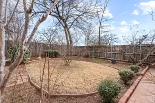 1029 Hidden Lake Dr, Burleson, TX 76028 - Photo 28