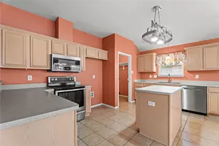 1029 Hidden Lake Dr, Burleson, TX 76028 - Photo 10