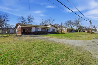 321 W Highway 199, Springtown, TX 76082 - Photo 6