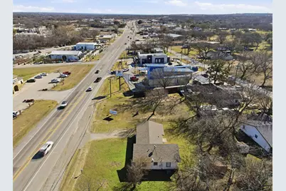 321 W Highway 199, Springtown, TX 76082 - Photo 32
