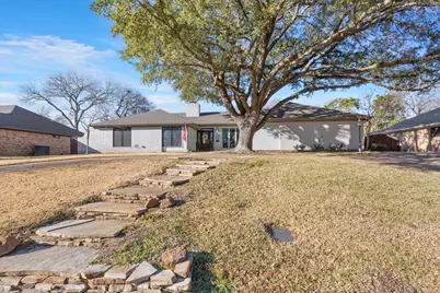 304 Trailwood Drive, Woodway, TX 76712 - Photo 2