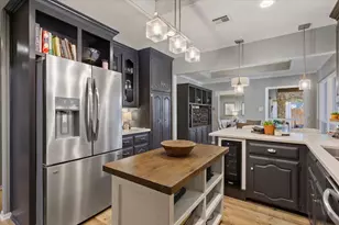 304 Trailwood Dr, Woodway, TX 76712 - Photo 14