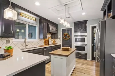 304 Trailwood Drive, Woodway, TX 76712 - Photo 12