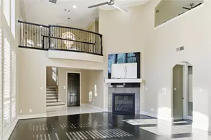 4226 Spyglass Hill Ln, Irving, TX 75038 - Photo 2