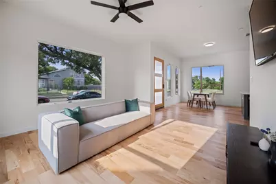 1350 Strickland Street, Dallas, TX 75216 - Photo 6