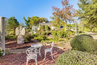 601 E Collard Street, Madisonville, TX 77864 - Photo 6