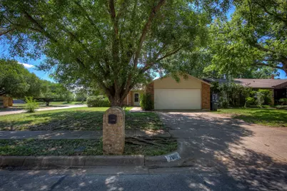 7801 Summerglen Road, Fort Worth, TX 76133 - Photo 1