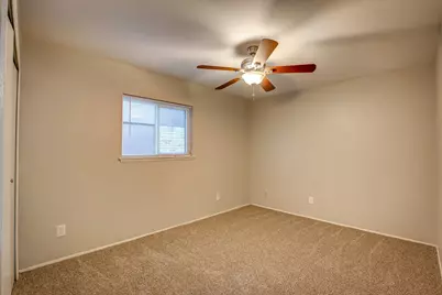 7801 Summerglen Road, Fort Worth, TX 76133 - Photo 12