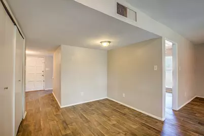 7801 Summerglen Road, Fort Worth, TX 76133 - Photo 18