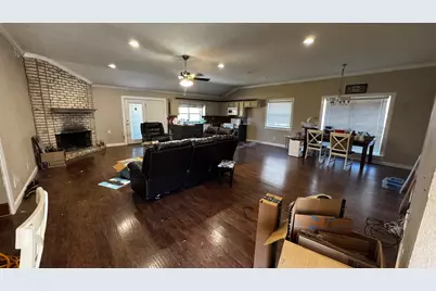 229 Crockett Lane, Hewitt, TX 76643 - Photo 2