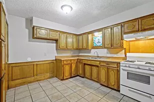 219 E Pritchard, Blue Ridge, TX 75424 - Photo 6