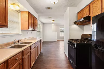 1501 S 29th Street, Waco, TX 76711 - Photo 10