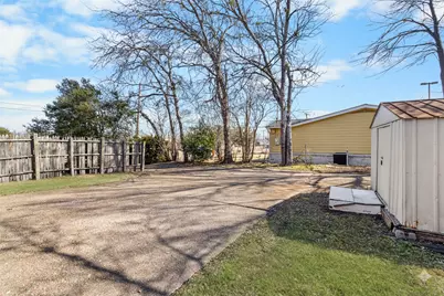 1501 S 29th Street, Waco, TX 76711 - Photo 22