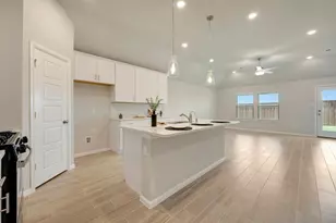 1032 Tarryhill Dr, Crowley, TX 76036 - Photo 32