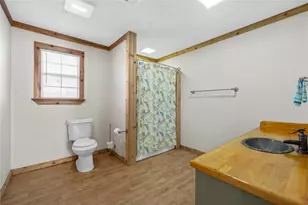 239 Wildwood Ave, Elm Mott, TX 76640 - Photo 12