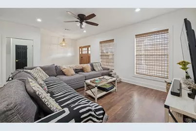 318 W Willingham Street, Cleburne, TX 76033 - Photo 28