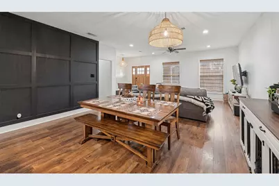 318 W Willingham Street, Cleburne, TX 76033 - Photo 24