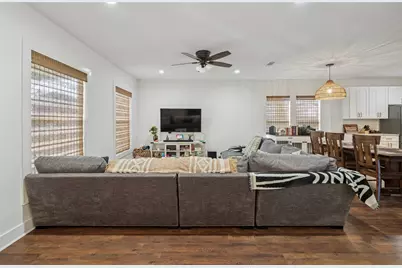 318 W Willingham Street, Cleburne, TX 76033 - Photo 30