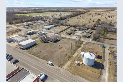 405 Grayson Street, Pottsboro, TX 75076 - Photo 10