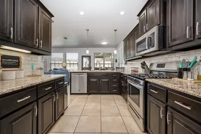 721 Meadows Drive, Argyle, TX 76226 - Photo 14