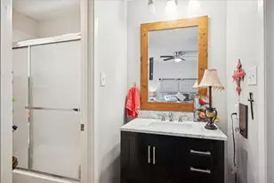 13641 Flagstone Ln, Dallas, TX 75240 - Photo 18