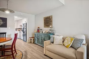 13641 Flagstone Ln, Dallas, TX 75240 - Photo 10