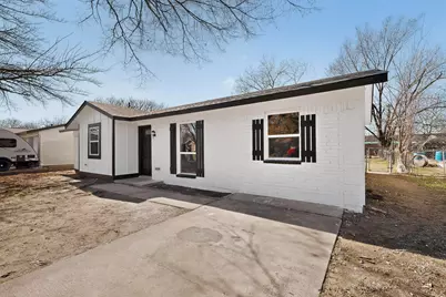 4813 Pebbleridge Drive, Balch Springs, TX 75180 - Photo 2