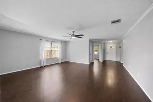 207 Blue Roan Dr, Waxahachie, TX 75165 - Photo 2