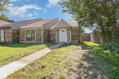 823 Versailles Street, Mesquite, TX 75149 - Photo 2