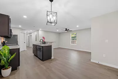 1105 N 11th Street #A, Waco, TX 76707 - Photo 6